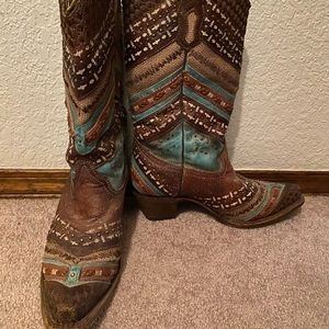 Corral boots
